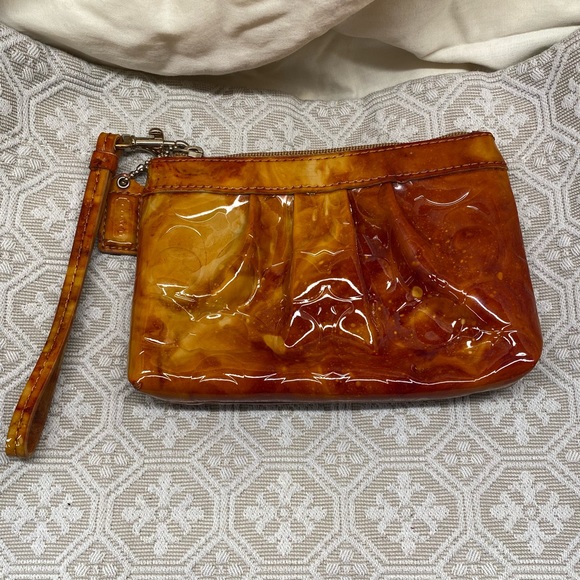 Custom dyed patent leather Coach wristlet - Tortoise shell - Picture 5 of 5